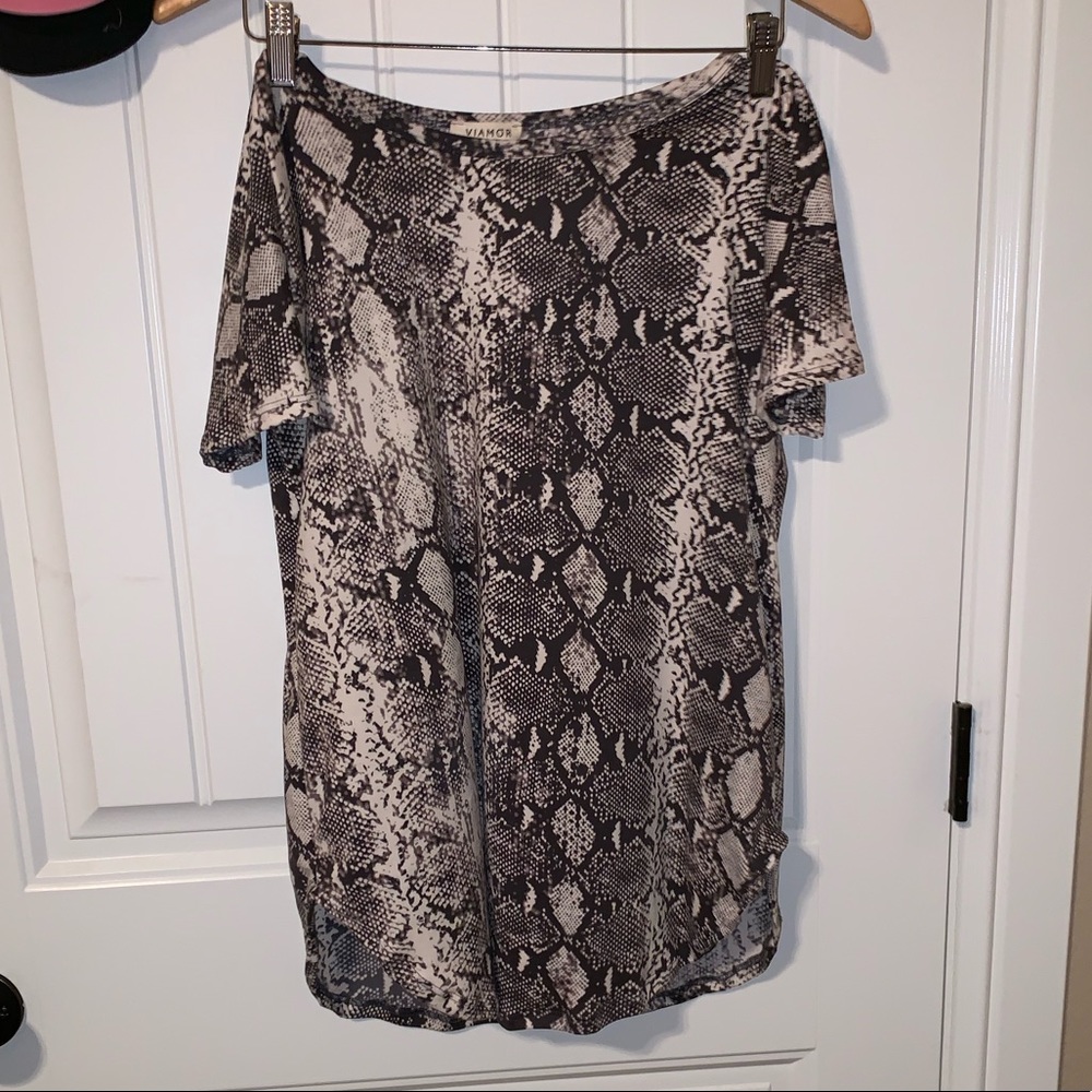 Boutique boat neck tunic